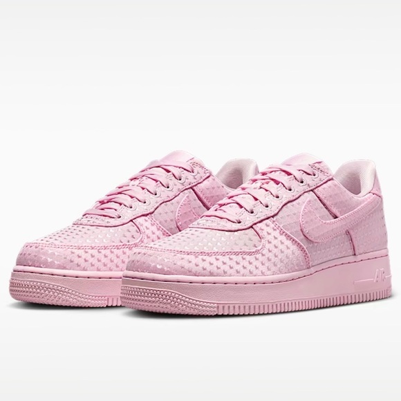New Authentic Nike Air Force 1'07 Low Valentine's Day Heart Women Size 7
Pink - Picture 3 of 7